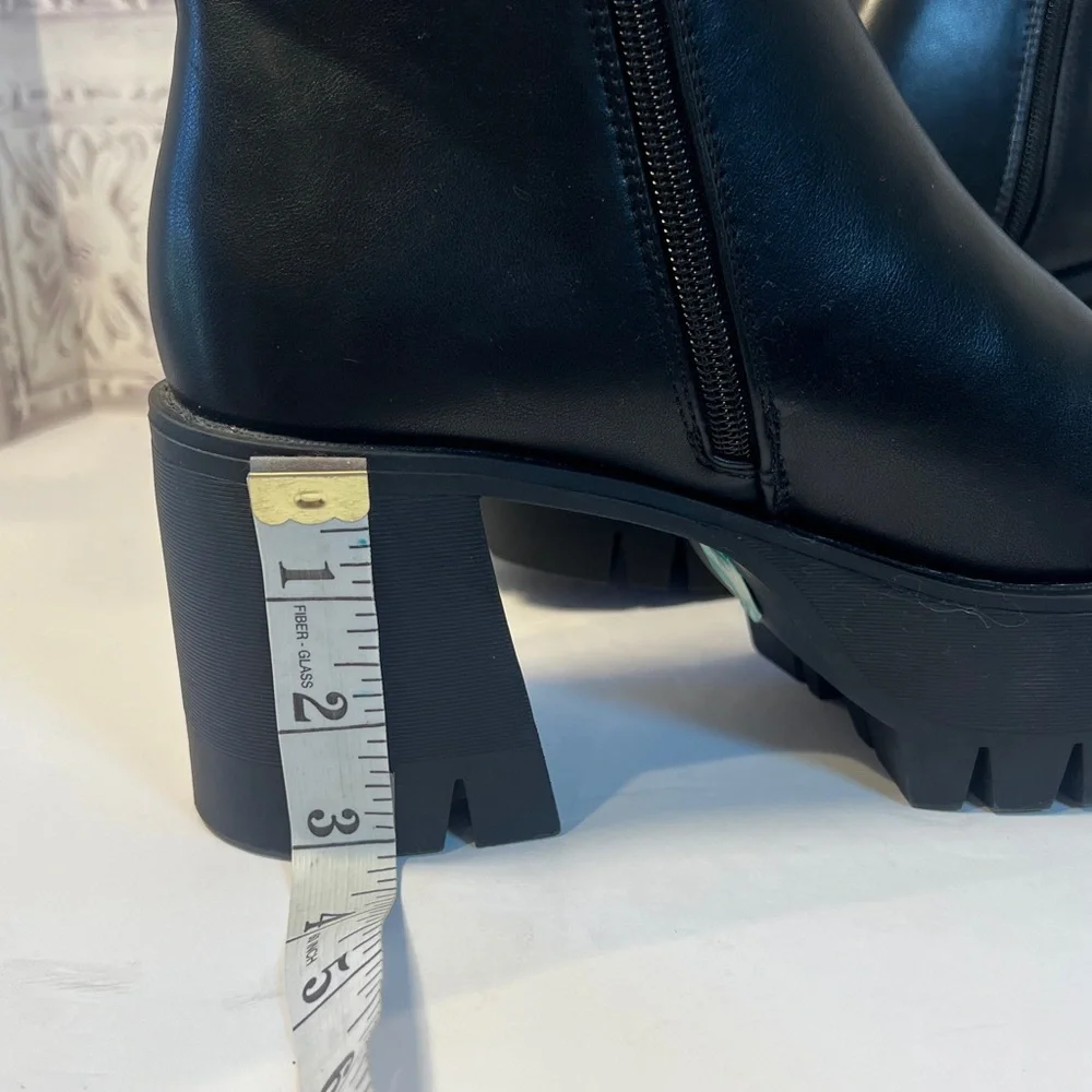 NEW Madden Girl By Steve Madden Black Platform Granite Lugg Boots Size 7.5